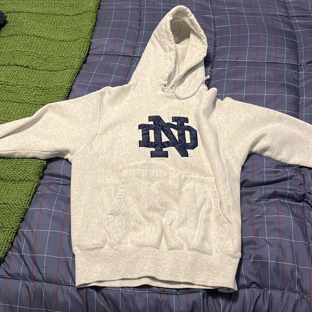 Notre Dame Hoodie
Champion
Size Adult Small